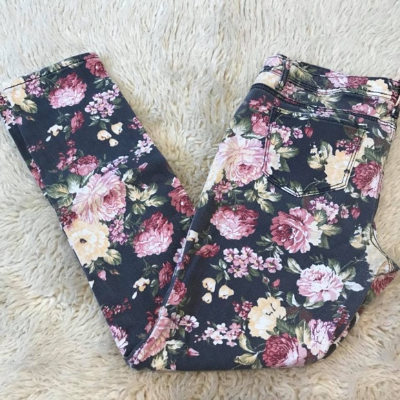 Almost Famous Denim - Almost Famous Floral Skinny Jeans